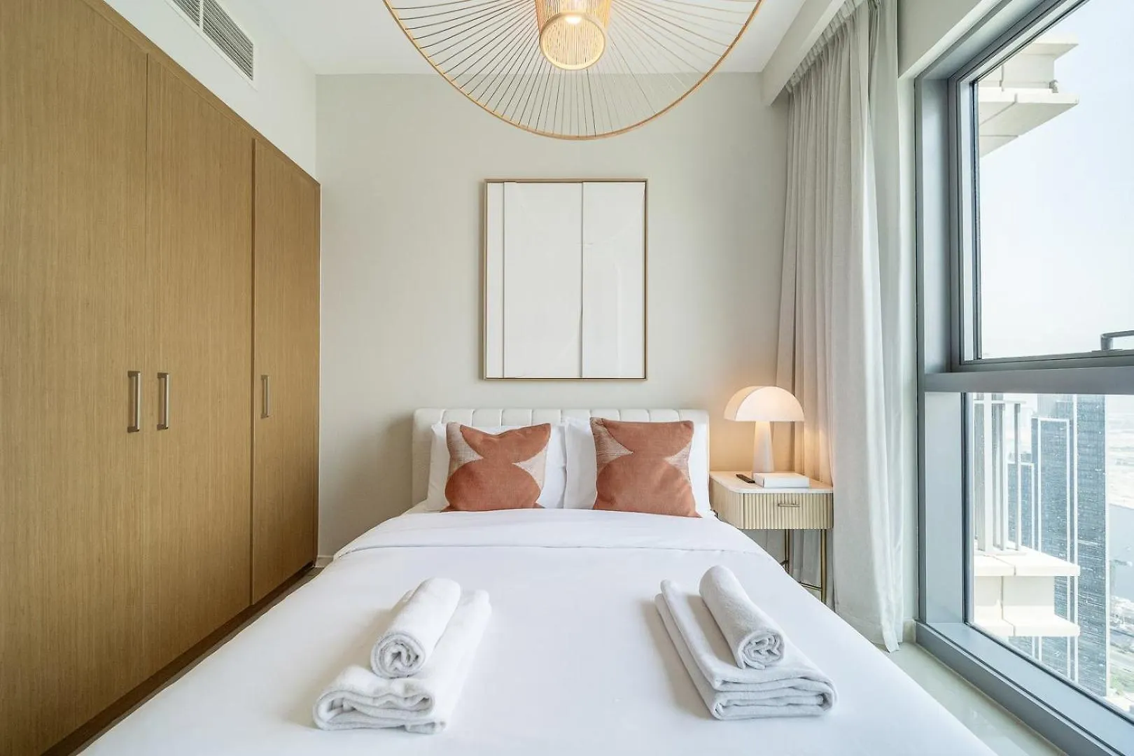 Luxe | Luxury 2Br | Creek View | Modern & Cozy Apartment Dubai 0*,  United Arab Emirates