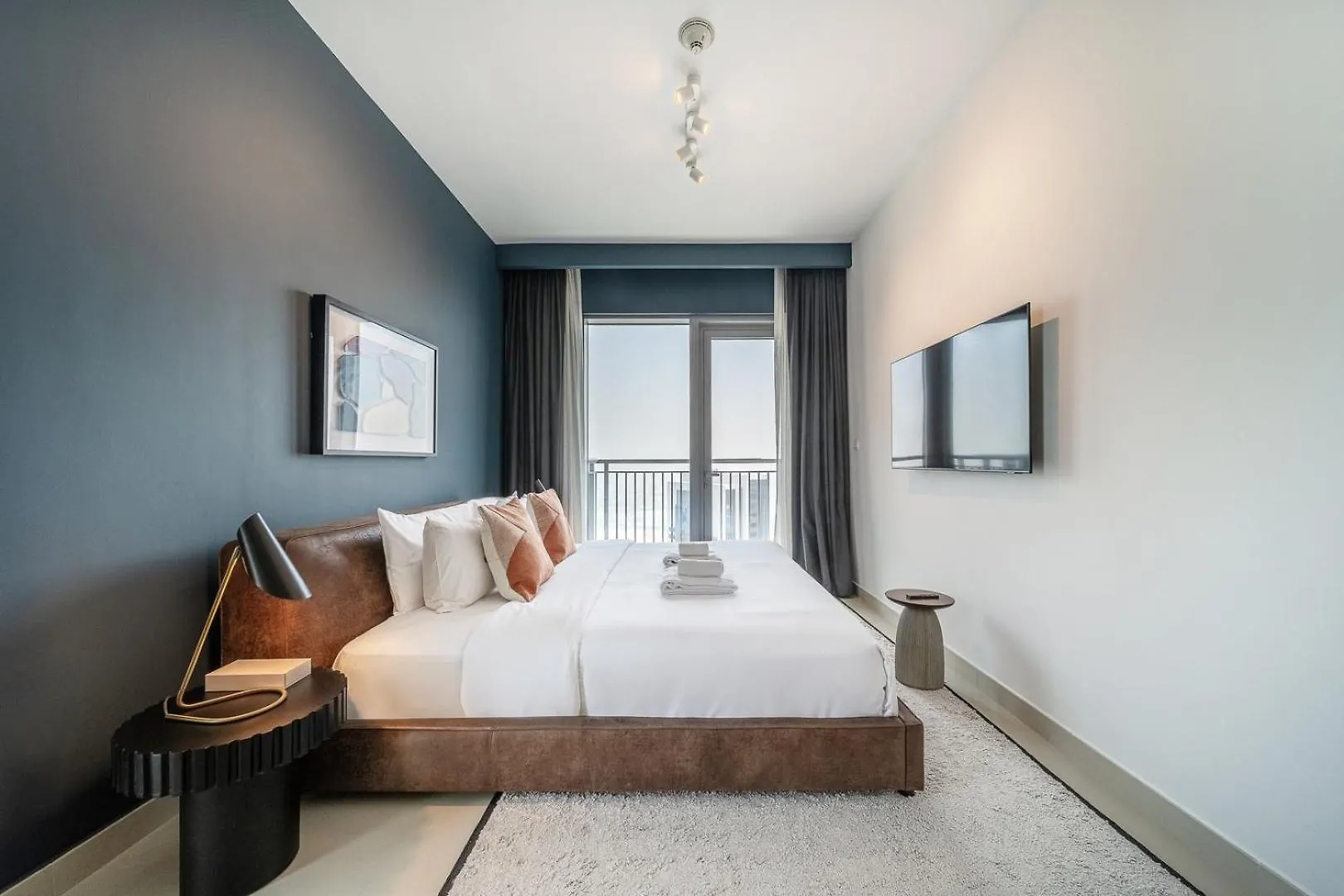 Luxe | Luxury 2Br | Creek View | Modern & Cozy Apartment Dubai