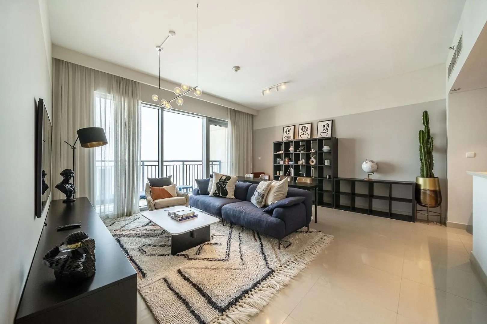 Luxe | Luxury 2Br | Creek View | Modern & Cozy Apartment Dubai